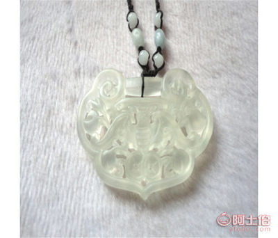 随阳珠宝岫玉长命锁 传统文化的晶莹承载与现代寓意的璀璨共鸣